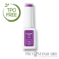 Flacon de vernis semi-permanent Gel Vegan 1944 Paris, teinte Cléo NGV223, un Violet électrique intense avec un fini crème brillant.