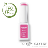 Vernis gel vegan 1944 Paris, nuance Florie NGV222, un rose magenta vibrant et une brillance soyeuse TPO Free.