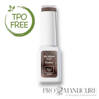 Vernis semi-permanent 1944 Paris Gel Vegan, teinte Praline Cat Eye NGE007. Format 7ml, formule professionnelle sans Hema et sans TPO.