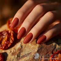 Manucure réalisée avec le vernis semi-permanent 1944 Paris Gel Vegan, teinte Maella NGV276. Formule professionnelle sans Hema, et sans TPO.