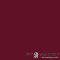 Résultat gel vegan semi-permanent Natacha 1944 Paris violet mûre intense sur ongles naturels