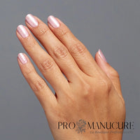 OPI-Vernis-Traditionnel-Best-Day-Ever-Hand