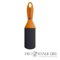 Zoom râpe pieds plastique Staleks AE 10/3 manche ergonomique grande surface de travail abrasif résistant humidité pour callosités talons et finition