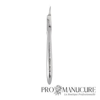 Zoom pince podologie Staleks NP-30-18 partie active étroite fuselée affûtage manuel multi-niveaux double ressort pour traitement ongles incarnés onychocryptose