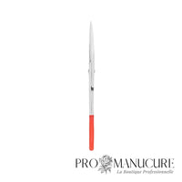 Zoom ciseaux Staleks SE-30/1 manches allongés ergonomiques affûtage manuel pour coupe précise sourcils et finition esthétique cabine