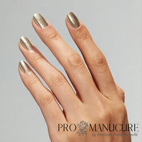 Vernis-Traditionnel-OPI-I-Mica-Be-Dreaming-Hand