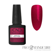 Nuancier CND Shellac Ruby Ritz – rouge rubis intense aux reflets scintillants
