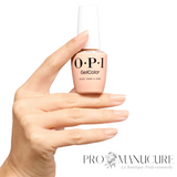 OPI GelColor Suzi Takes a Vow blanc nude clair avec rendu brillant sur les ongles