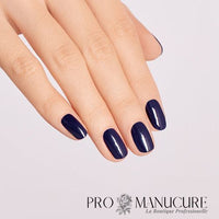OPI-Infinite-Shine-Award-For-Best-Nails-Goes-To-Hand