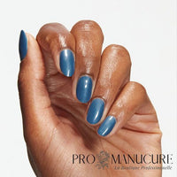 OPI-Suzi-Takes-A-Sound-Bath-Hand