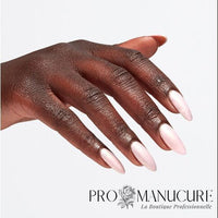OPI-Infinite-Shine-merry-and-ice-Hand