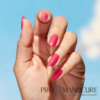 Vernis-Bio-OPI-Nature-Strong-Big-Bloom-Energy-Hand