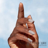 Vernis-Bio-OPI-Nature-Strong-Dawn-Of-A-New-Gray-Hand