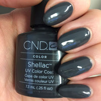 Shellac-Asphalt-Hand