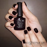 Shellac-Dark-Dahlia-Hand