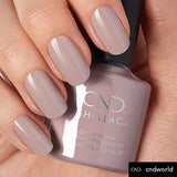 Shellac-Field-Fox-Hand