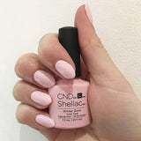 Shellac-Winter-Glow-Hand2