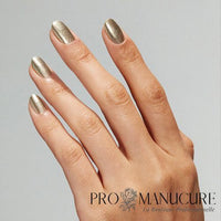 Vernis-Infinite-Shine-I-Mica-Be-Dreaming-Hand